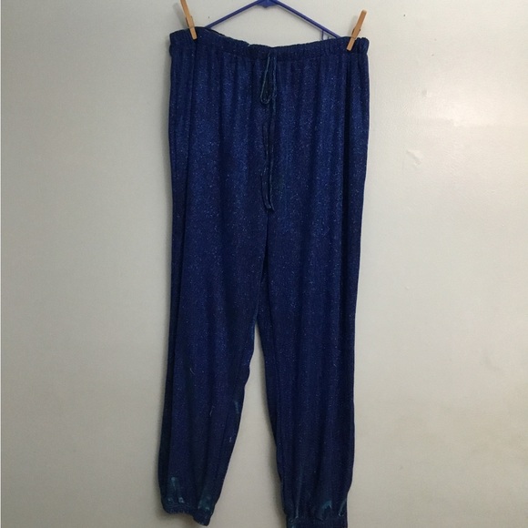 SHEIN glittery pants. - Picture 4 of 13